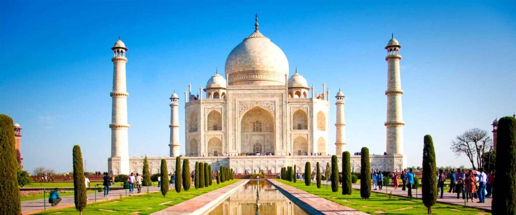 Taj Mahal Tour in Agra: A Monument Of Monumental Love